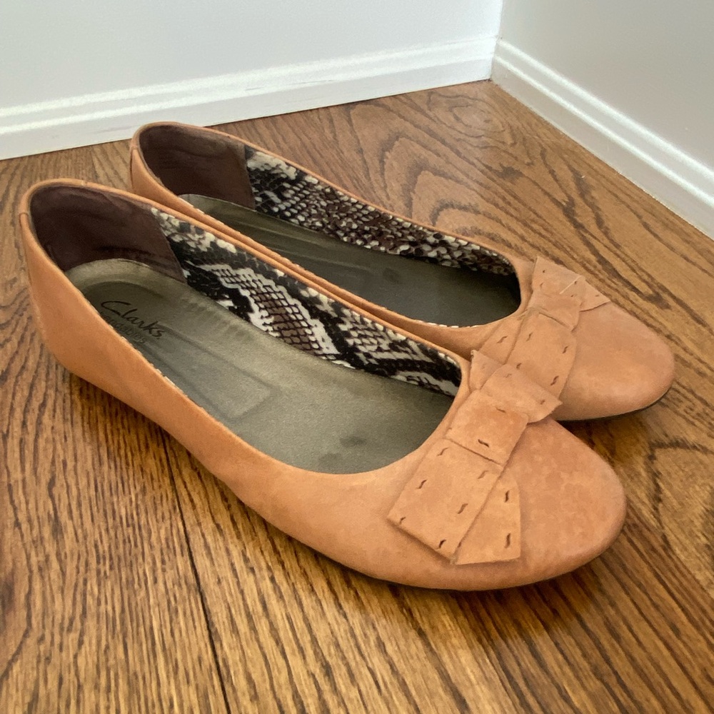 Clarks Bendables Camel leather Ballet Flat, 9.5 M, very good condition